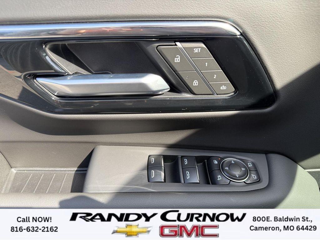 new 2025 Chevrolet Tahoe car, priced at $88,925