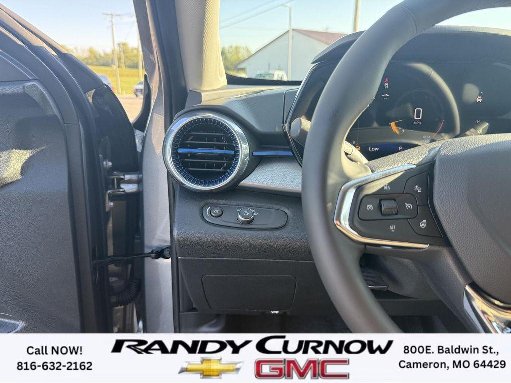 new 2026 Chevrolet Trax car, priced at $25,885