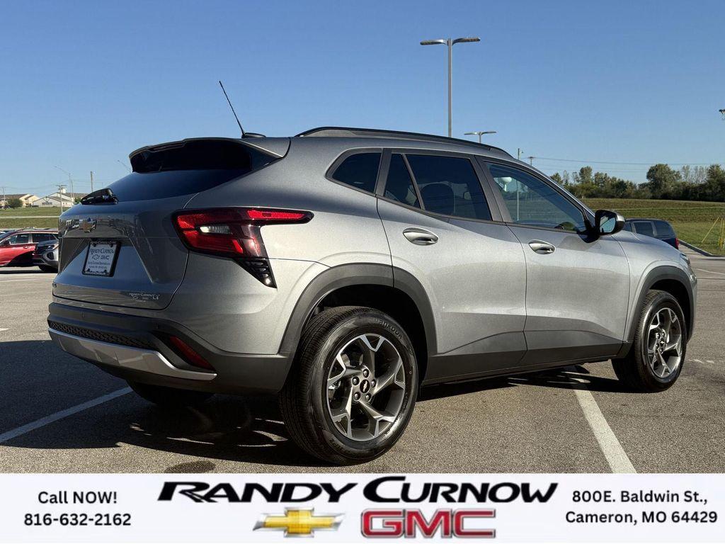 new 2026 Chevrolet Trax car, priced at $25,885