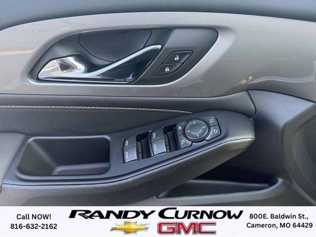 used 2023 Chevrolet Traverse car, priced at $37,995