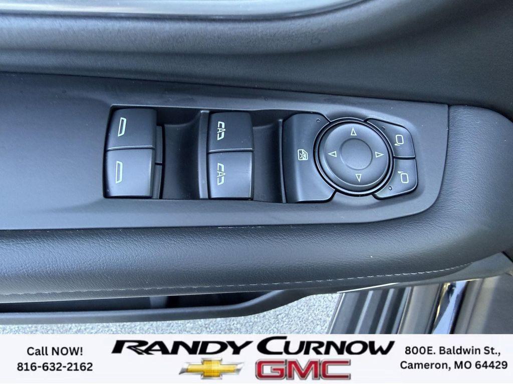 used 2024 GMC Yukon car, priced at $51,995