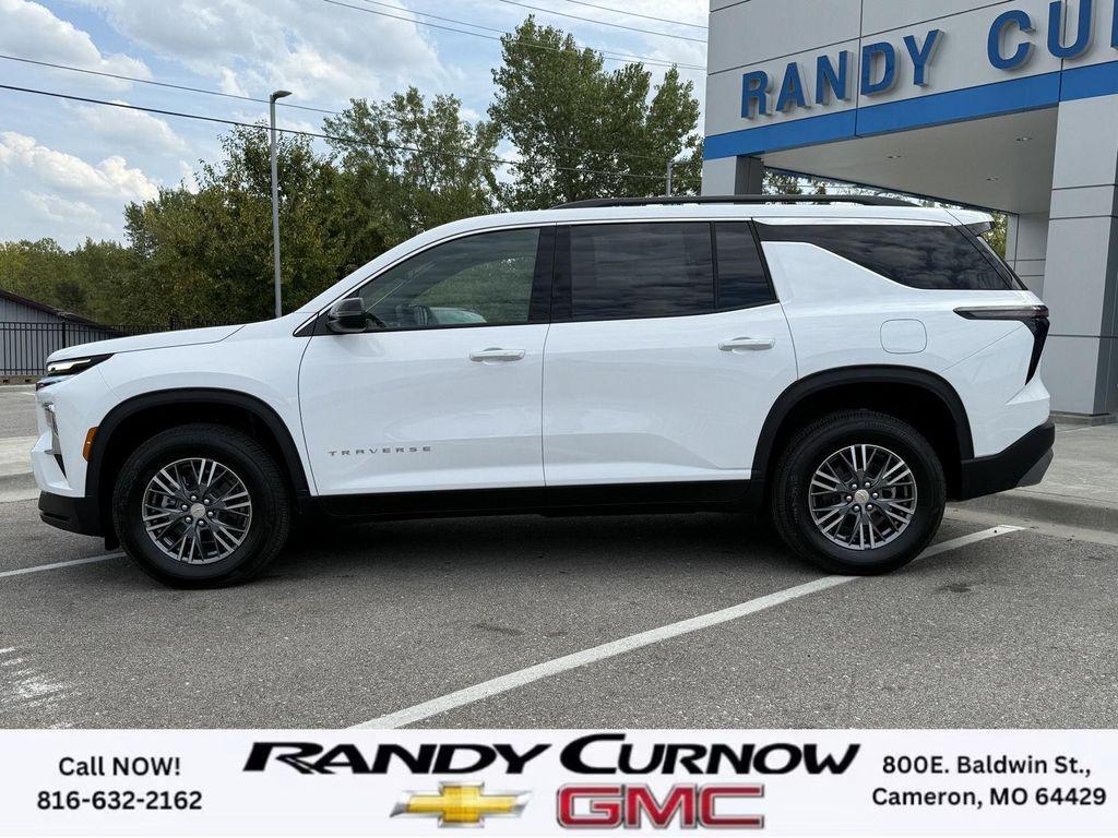new 2026 Chevrolet Traverse car, priced at $42,695