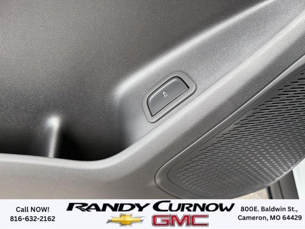 new 2026 Chevrolet Traverse car, priced at $42,695