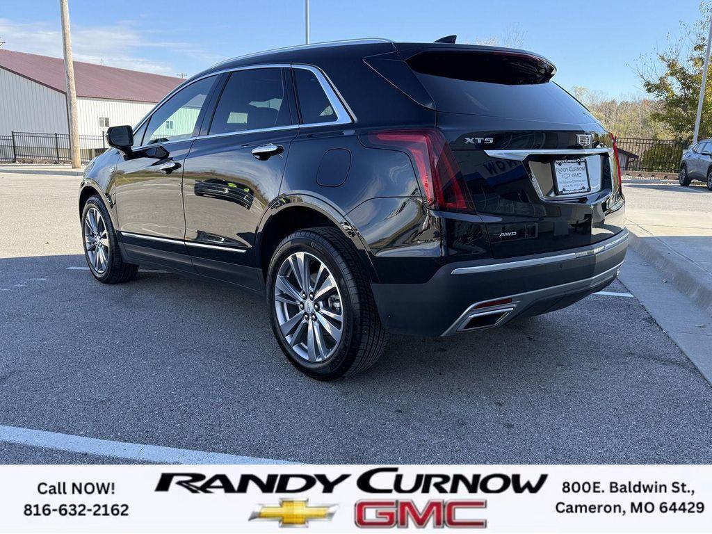used 2025 Cadillac XT5 car, priced at $41,986