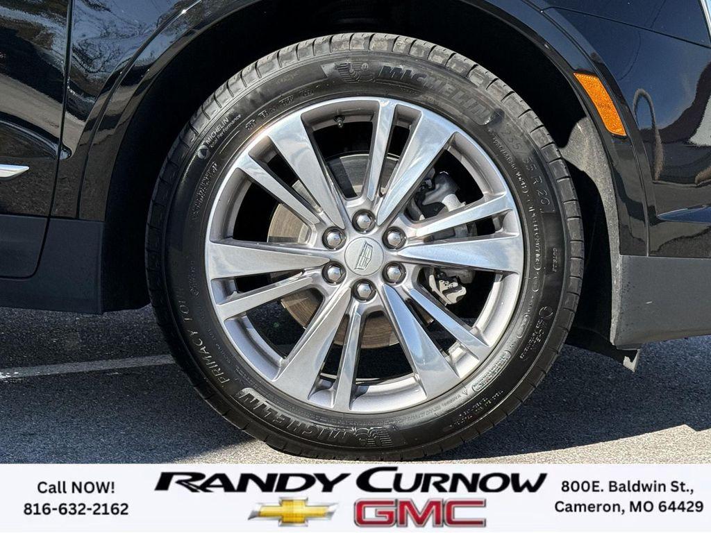 used 2025 Cadillac XT5 car, priced at $41,986