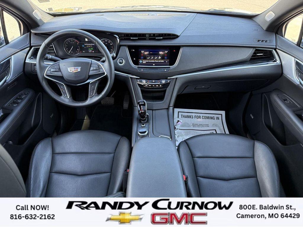 used 2025 Cadillac XT5 car, priced at $41,986