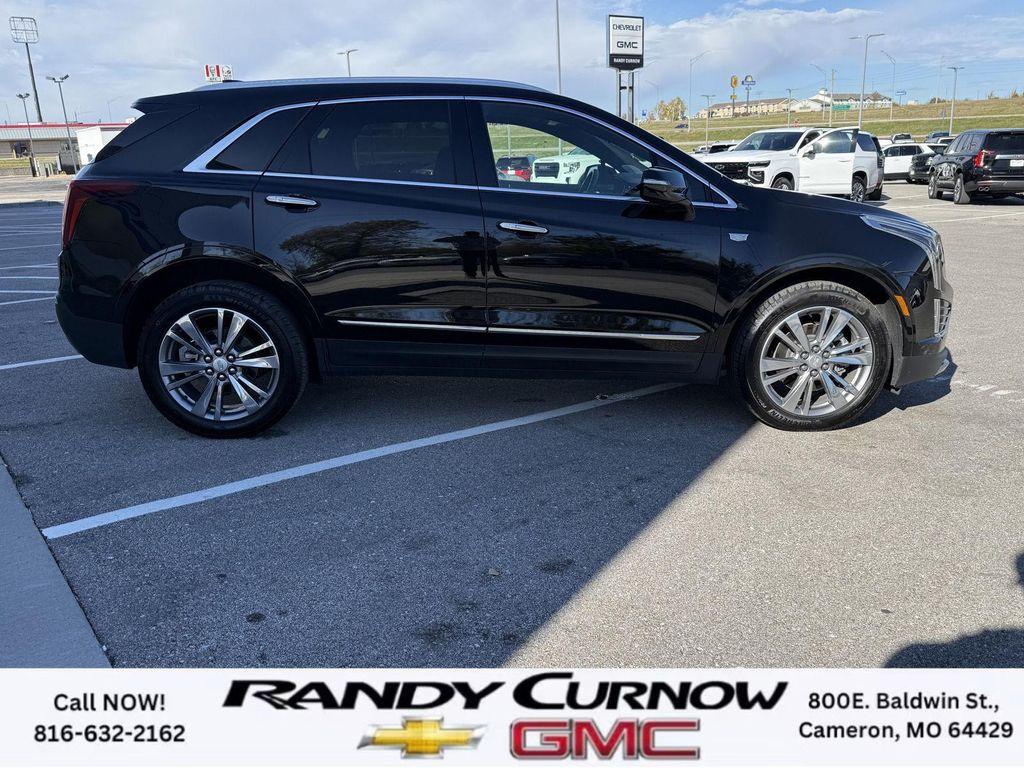 used 2025 Cadillac XT5 car, priced at $41,986
