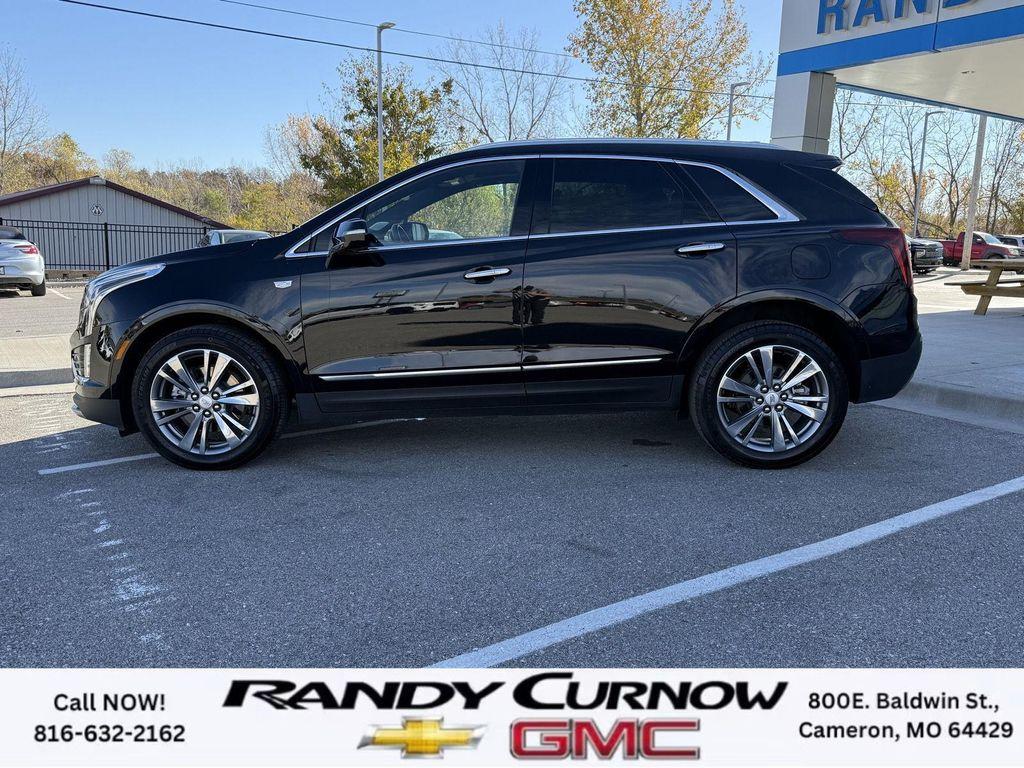 used 2025 Cadillac XT5 car, priced at $41,986