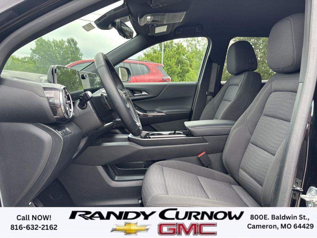 new 2025 Chevrolet Equinox car, priced at $30,386