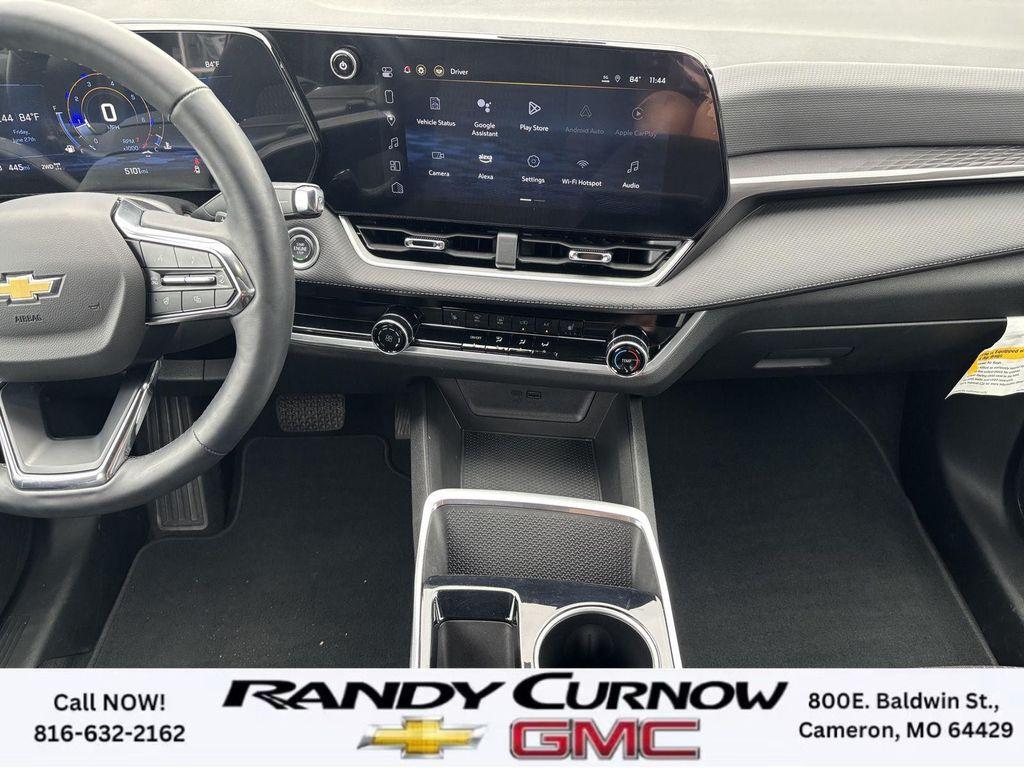 new 2025 Chevrolet Equinox car, priced at $30,386