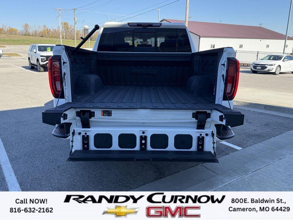 used 2022 GMC Sierra 1500 car, priced at $45,995