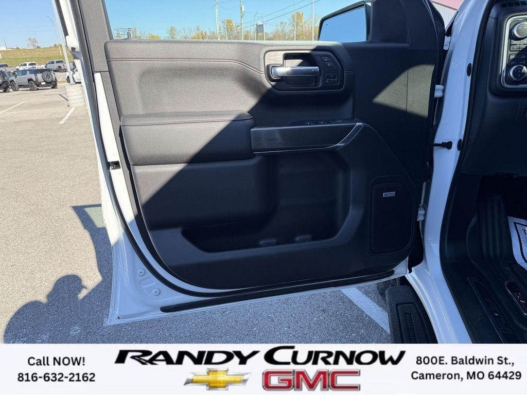 used 2022 GMC Sierra 1500 car, priced at $45,995