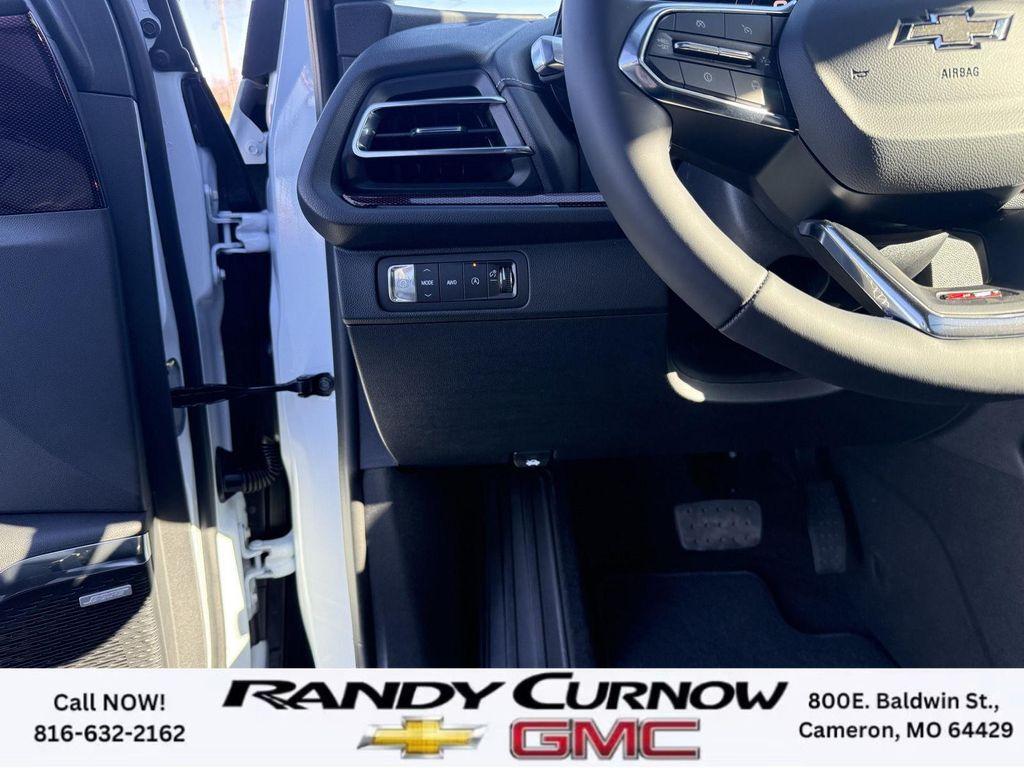 new 2026 Chevrolet Traverse car, priced at $58,450