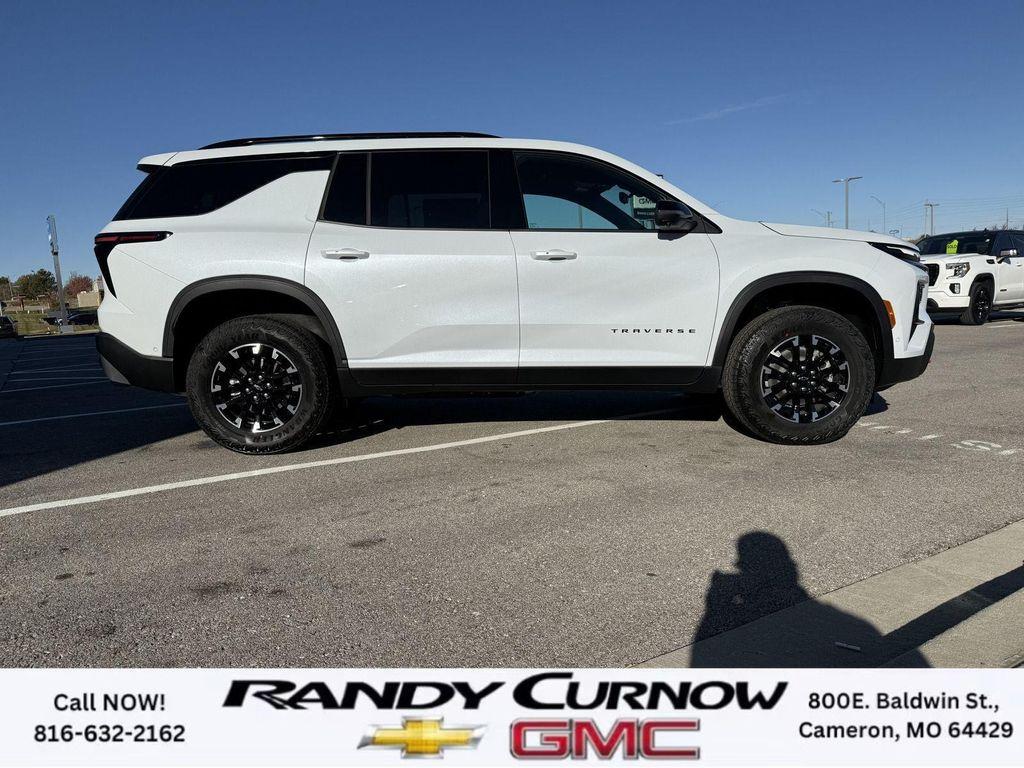 new 2026 Chevrolet Traverse car, priced at $58,450