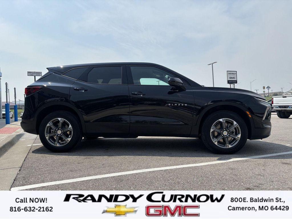 used 2025 Chevrolet Blazer car, priced at $31,900