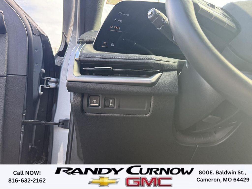 used 2025 Cadillac XT4 car, priced at $36,980