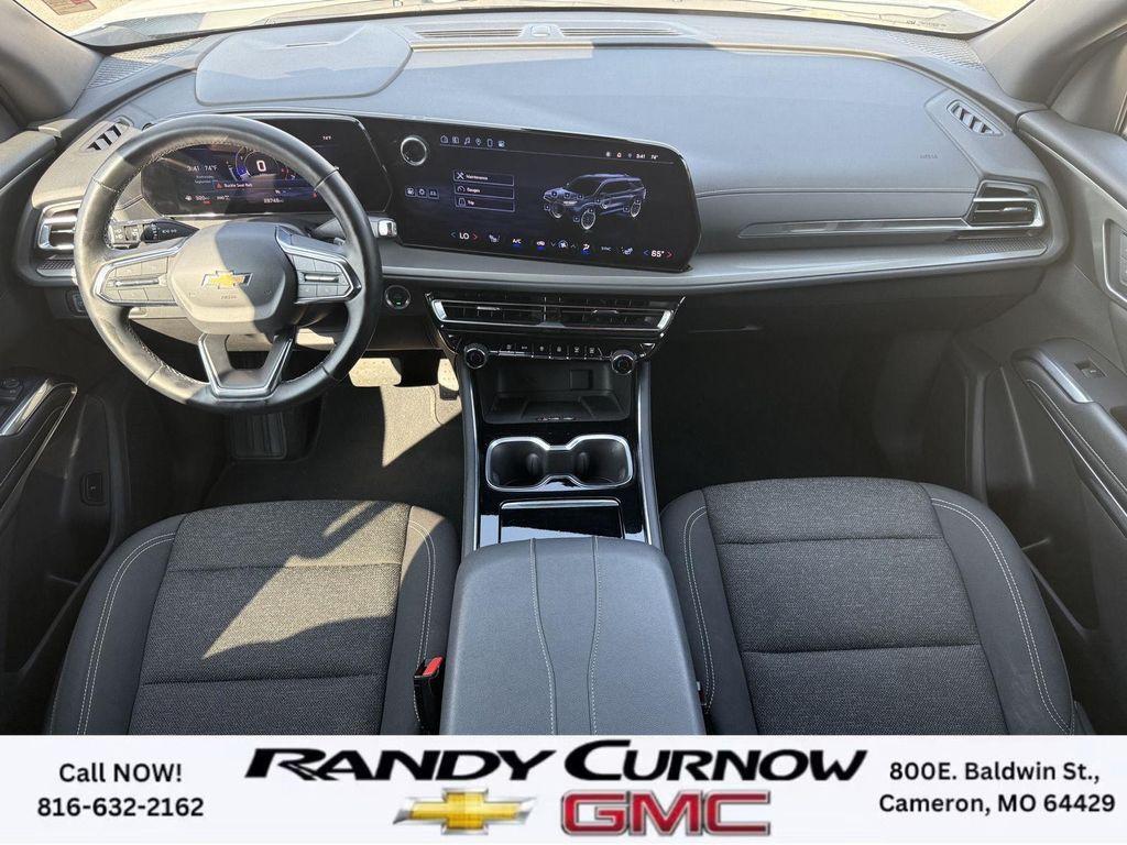 used 2024 Chevrolet Traverse car, priced at $39,588