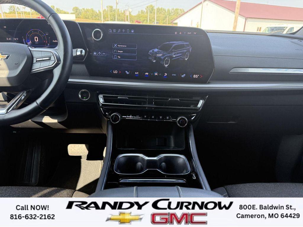 used 2024 Chevrolet Traverse car, priced at $39,588