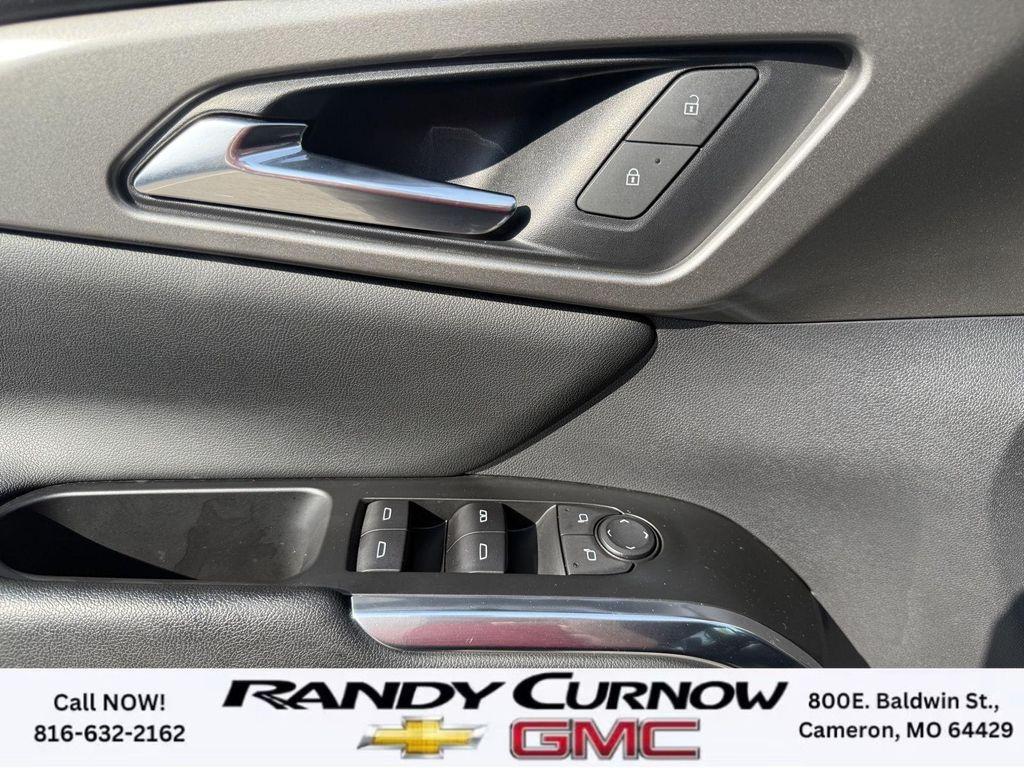 used 2024 Chevrolet Traverse car, priced at $39,588