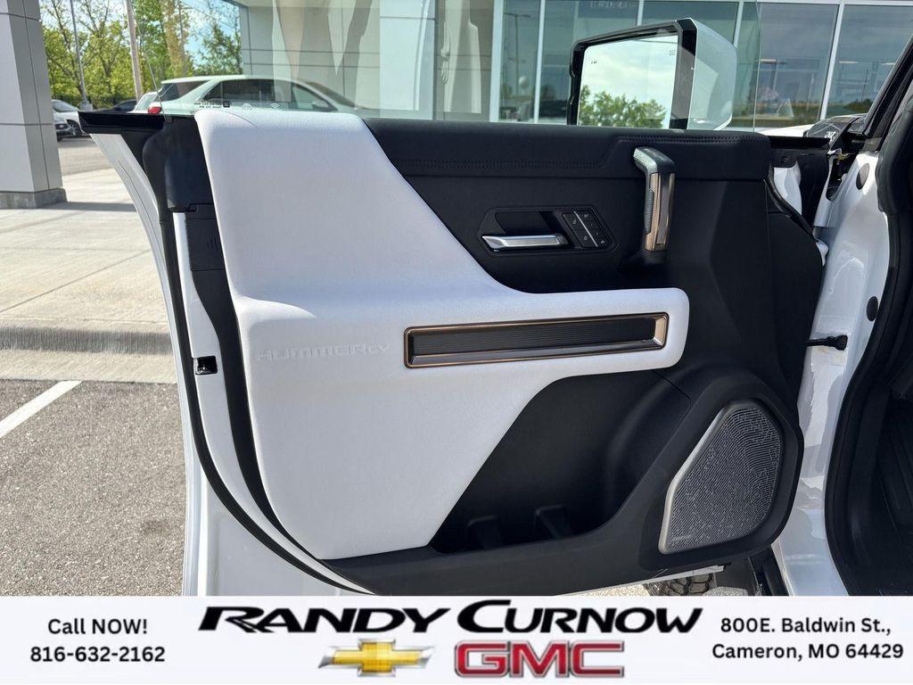 new 2025 GMC HUMMER EV Pickup car, priced at $94,045