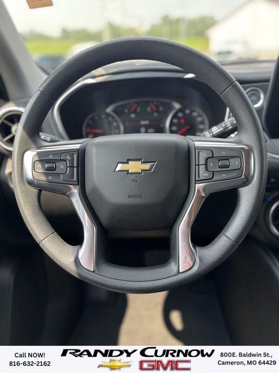 used 2025 Chevrolet Blazer car, priced at $31,900