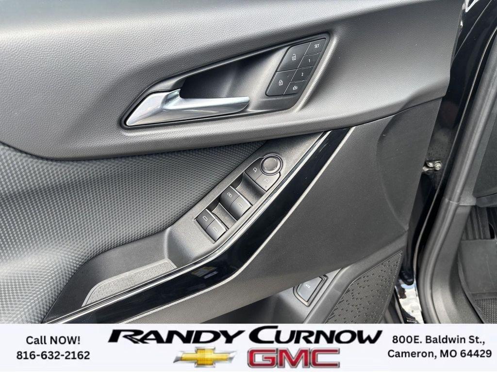 used 2025 Chevrolet Equinox car, priced at $34,988