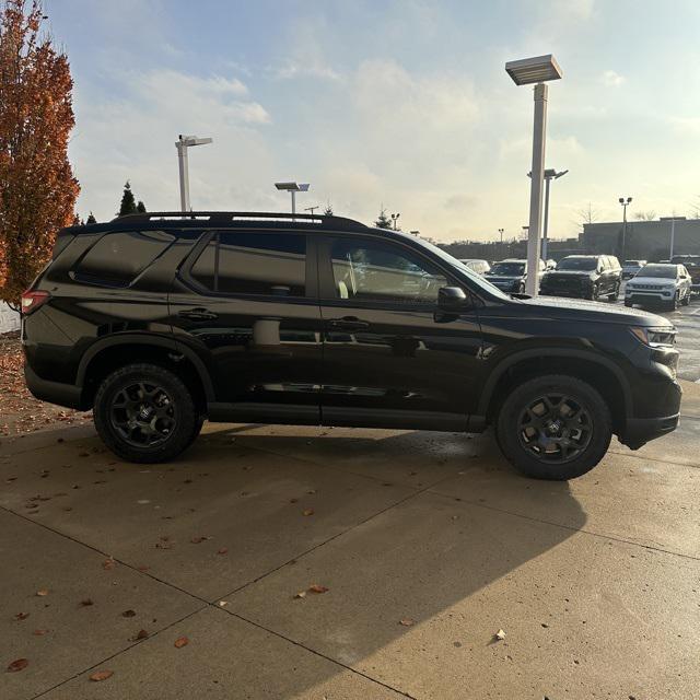 new 2025 Honda Pilot car, priced at $50,295