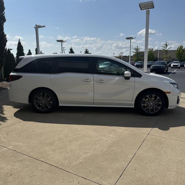 new 2025 Honda Odyssey car, priced at $45,960