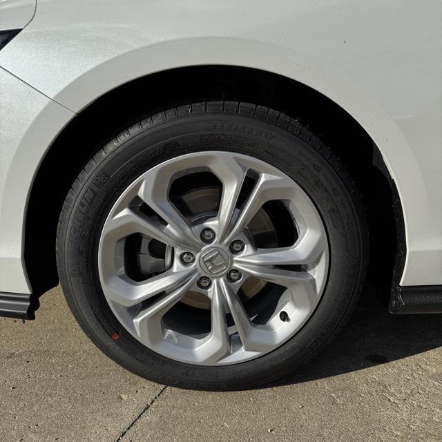 new 2025 Honda Accord car, priced at $29,400