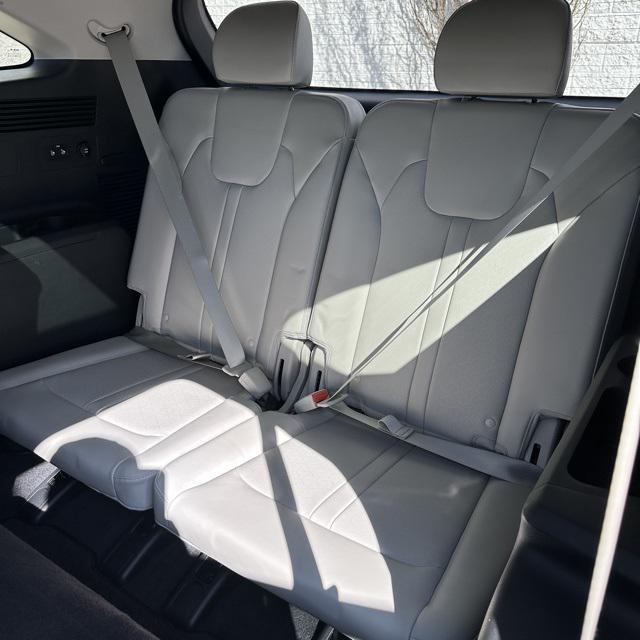 used 2023 Kia Sorento car, priced at $28,950