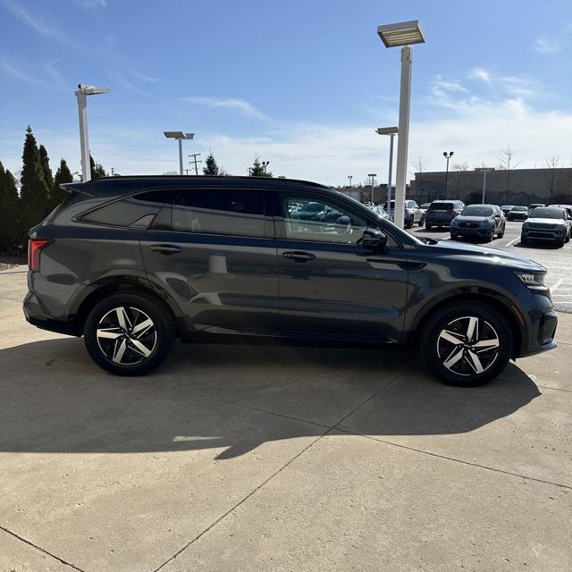 used 2023 Kia Sorento car, priced at $28,950