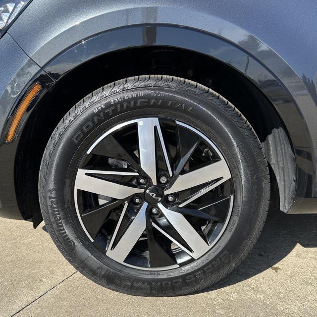 used 2023 Kia Sorento car, priced at $28,950