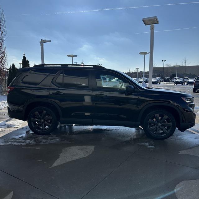 new 2025 Honda Pilot car, priced at $43,695