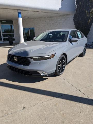 new 2025 Honda Accord Hybrid car, priced at $40,850