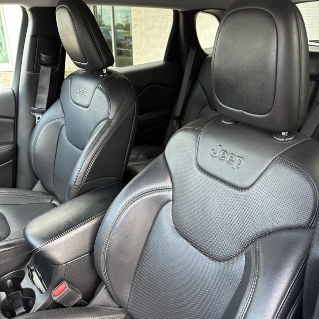 used 2021 Jeep Cherokee car, priced at $19,095