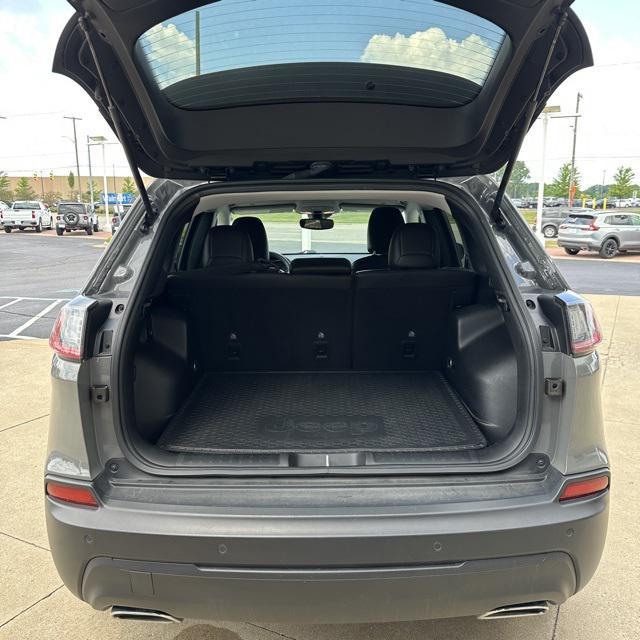 used 2021 Jeep Cherokee car, priced at $19,095