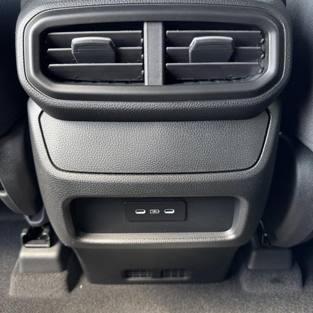 new 2025 Honda Pilot car, priced at $44,480