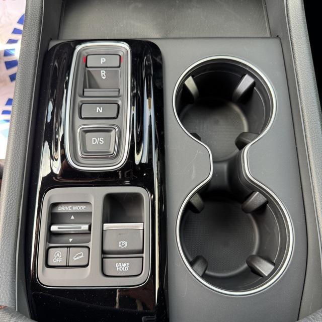 new 2025 Honda Pilot car, priced at $44,480