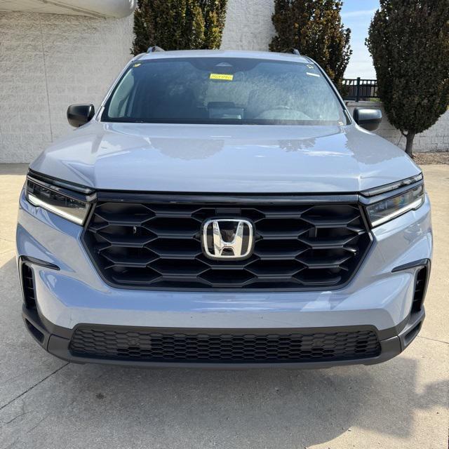 new 2025 Honda Pilot car, priced at $44,480