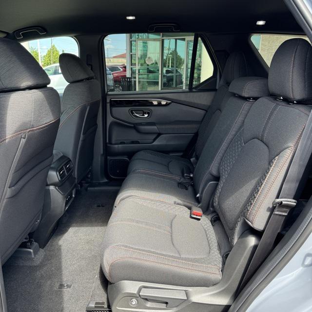 new 2025 Honda Pilot car, priced at $44,480