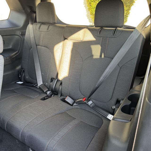 new 2025 Honda Pilot car, priced at $43,295