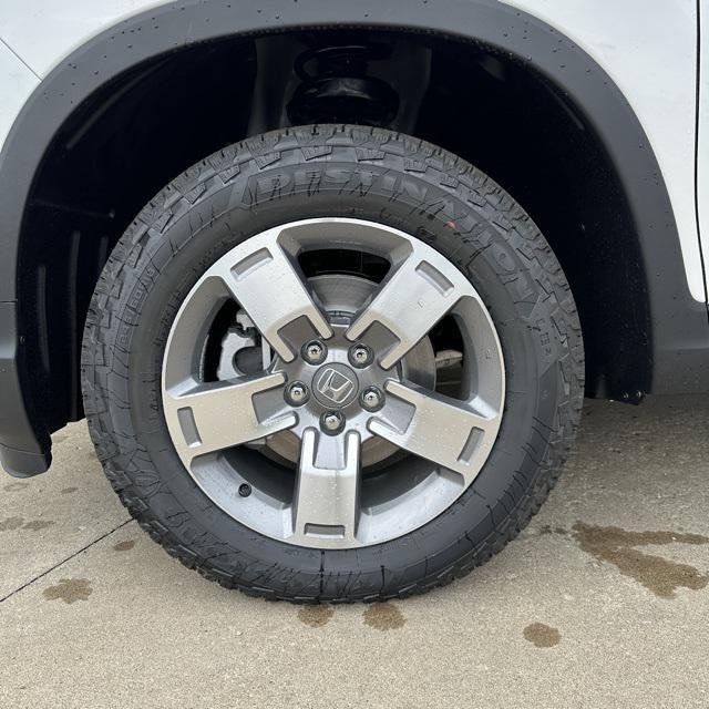 new 2025 Honda Ridgeline car, priced at $42,885