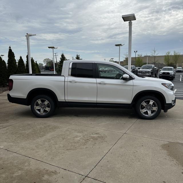new 2025 Honda Ridgeline car, priced at $42,885