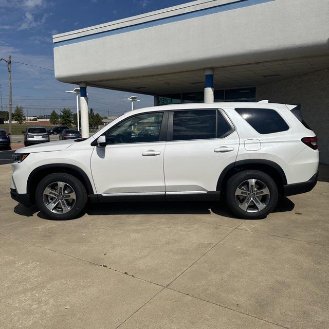 new 2025 Honda Pilot car, priced at $45,380