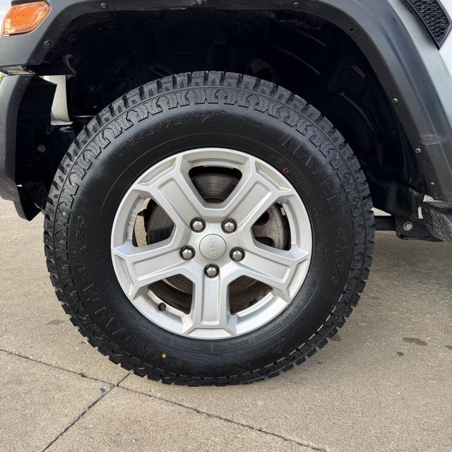 used 2022 Jeep Wrangler Unlimited car, priced at $29,760