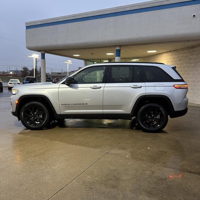 used 2024 Jeep Grand Cherokee car, priced at $37,840