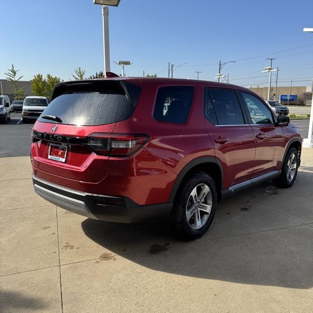 new 2025 Honda Pilot car, priced at $47,050