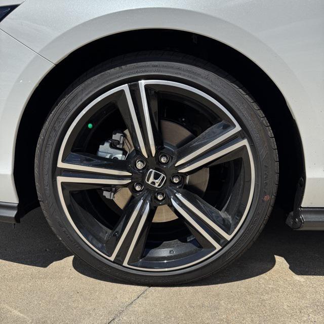 new 2025 Honda Accord Hybrid car, priced at $34,805