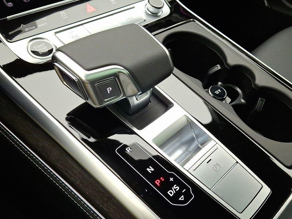 new 2026 Audi Q7 car, priced at $78,445