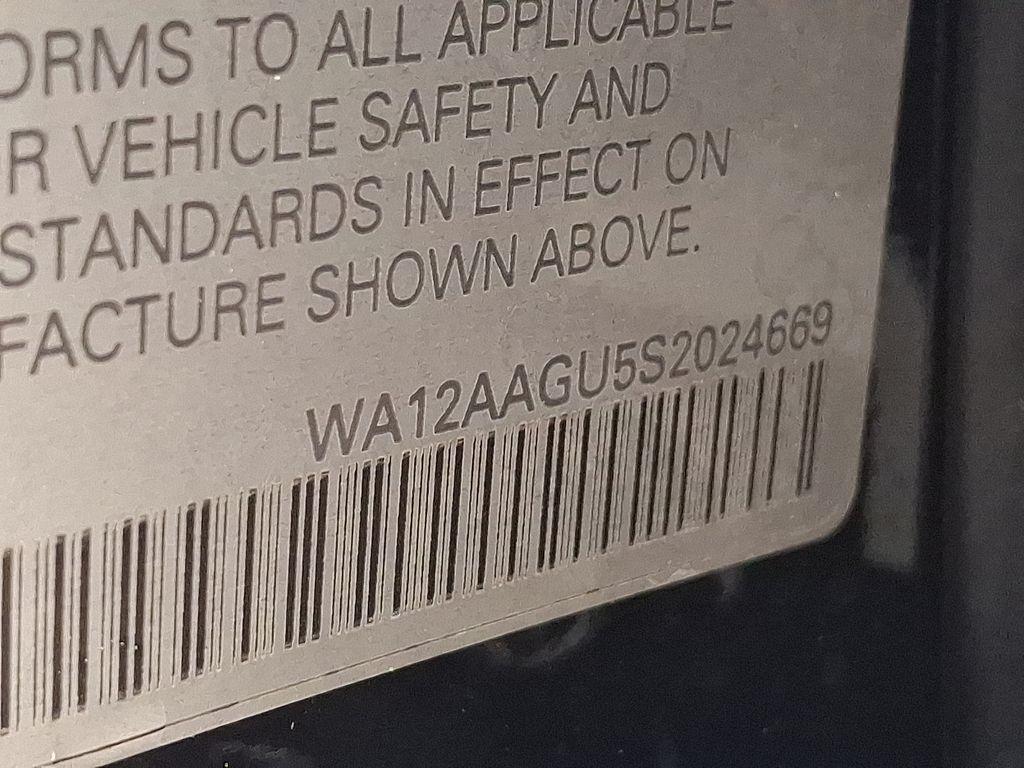 new 2025 Audi Q5 car, priced at $60,480